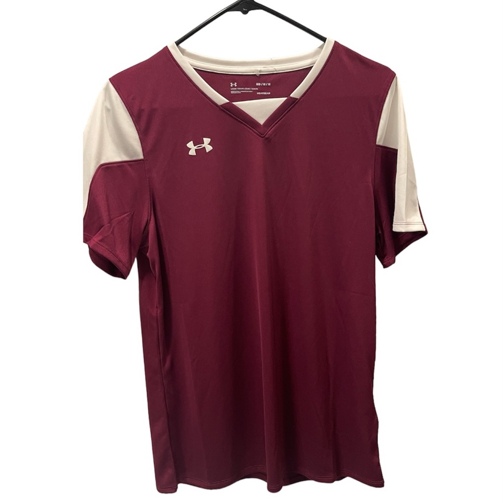 NWT Under Armour Top